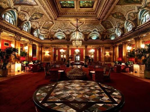 Grand Hotel Plaza Roma: perché un grande hotel storico può perdere valore