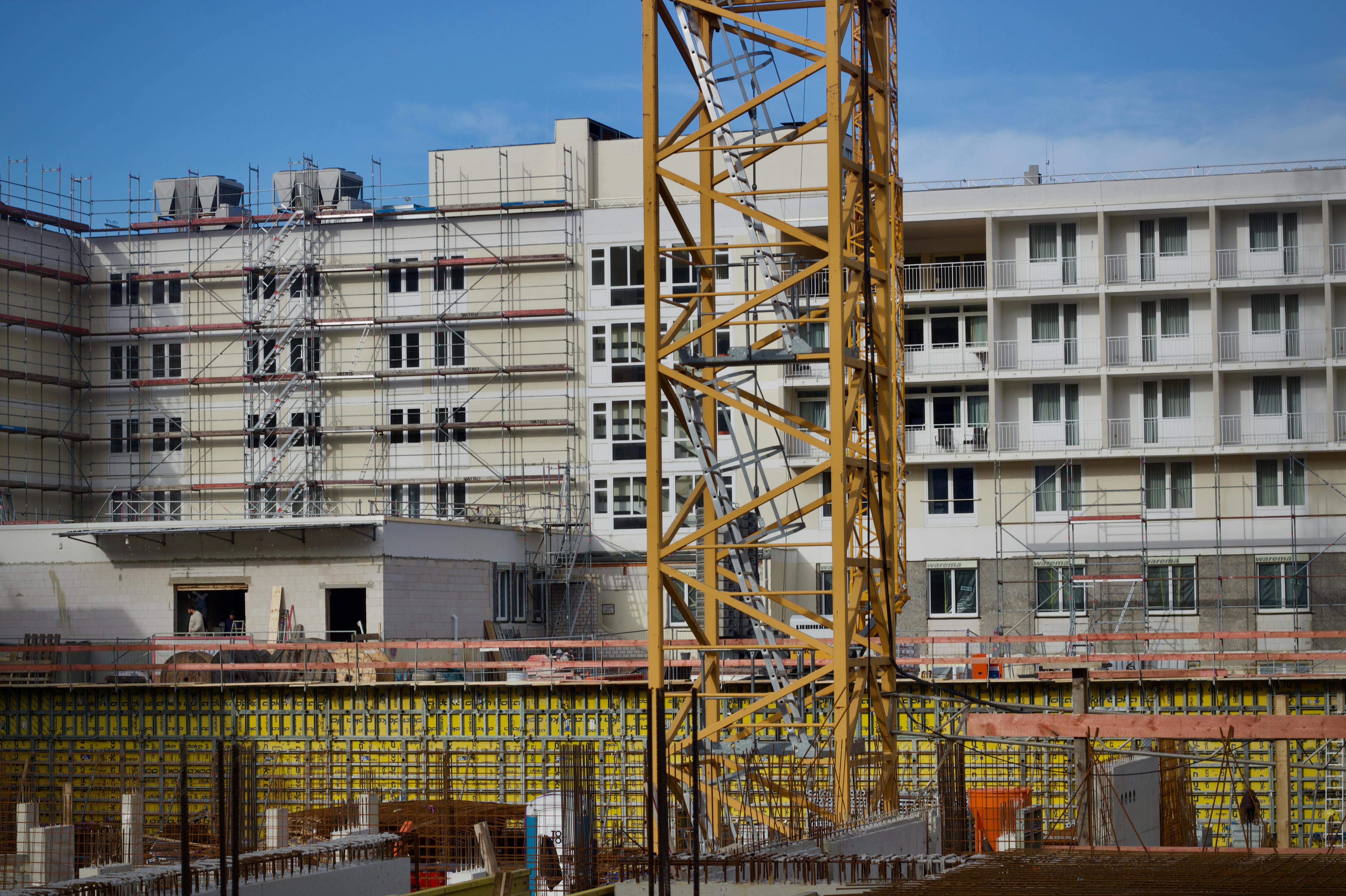 Hotels: why value is not in the walls, but in the way the asset is governed