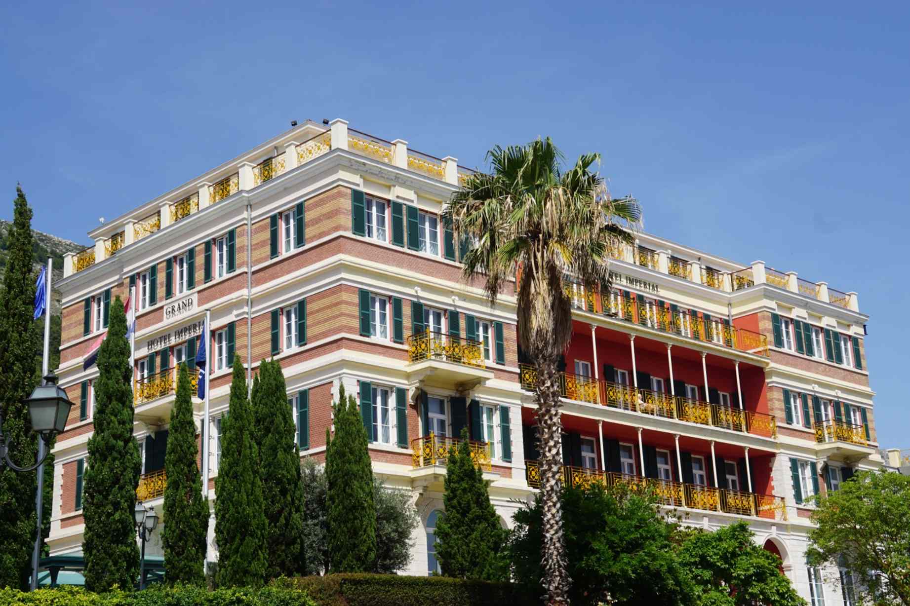 Six Senses and the new luxury hospitality model: wellness, resorts and investors