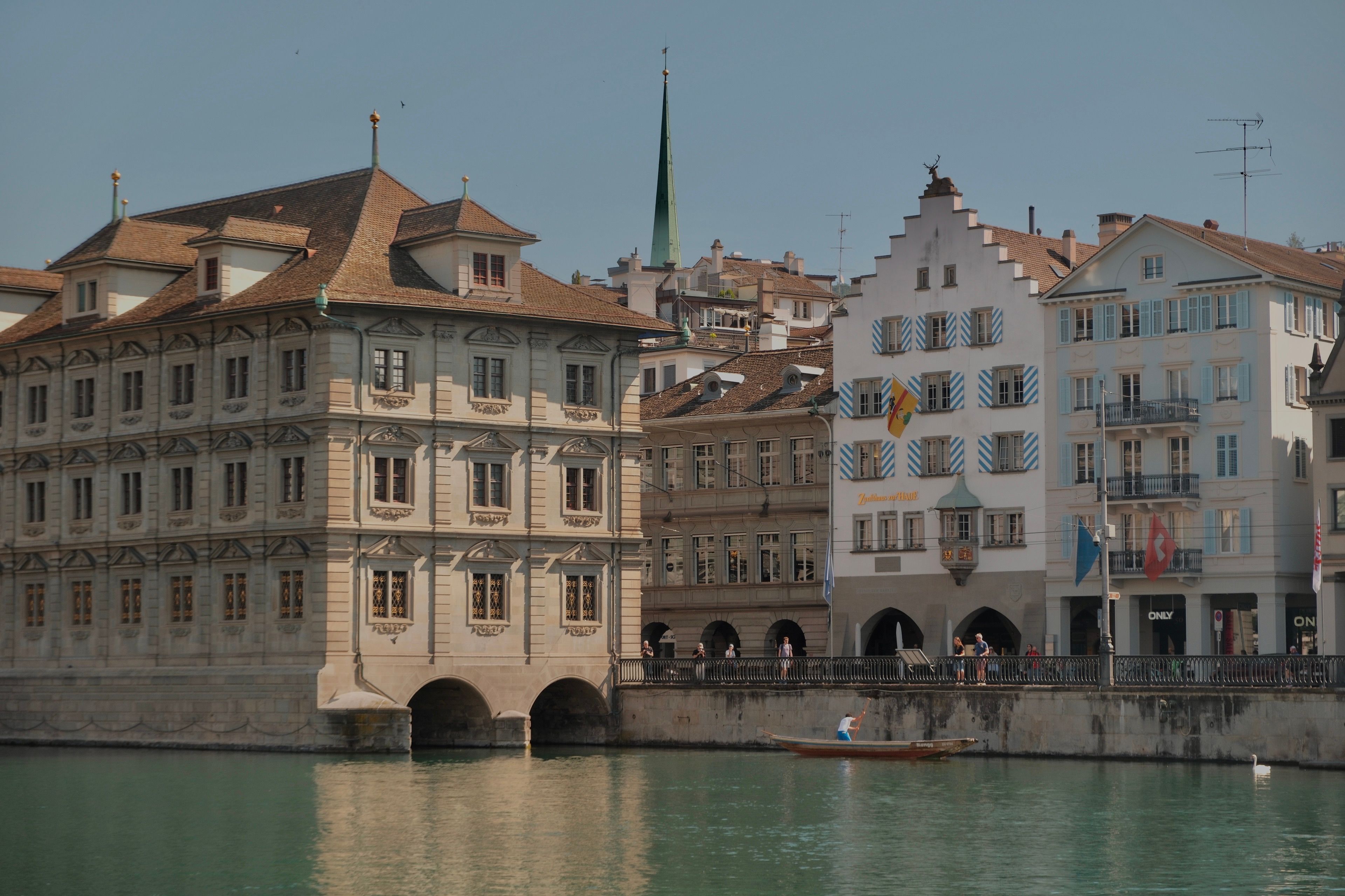 Pictet compra lo Zurich Marriott: il deal che svela dove stanno andando gli investimenti alberghieri in Europa