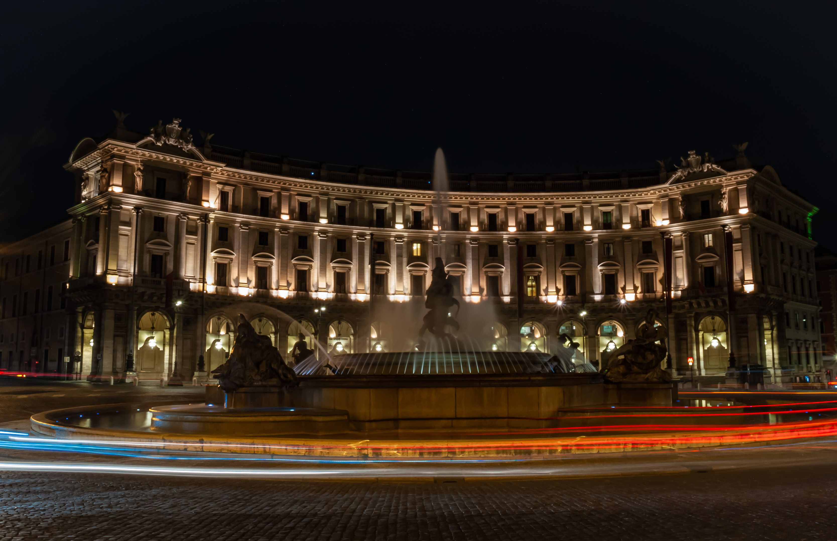 Palazzo Esedra Rome: the UniCredit–PIMCO club deal every prime hotel owner should study