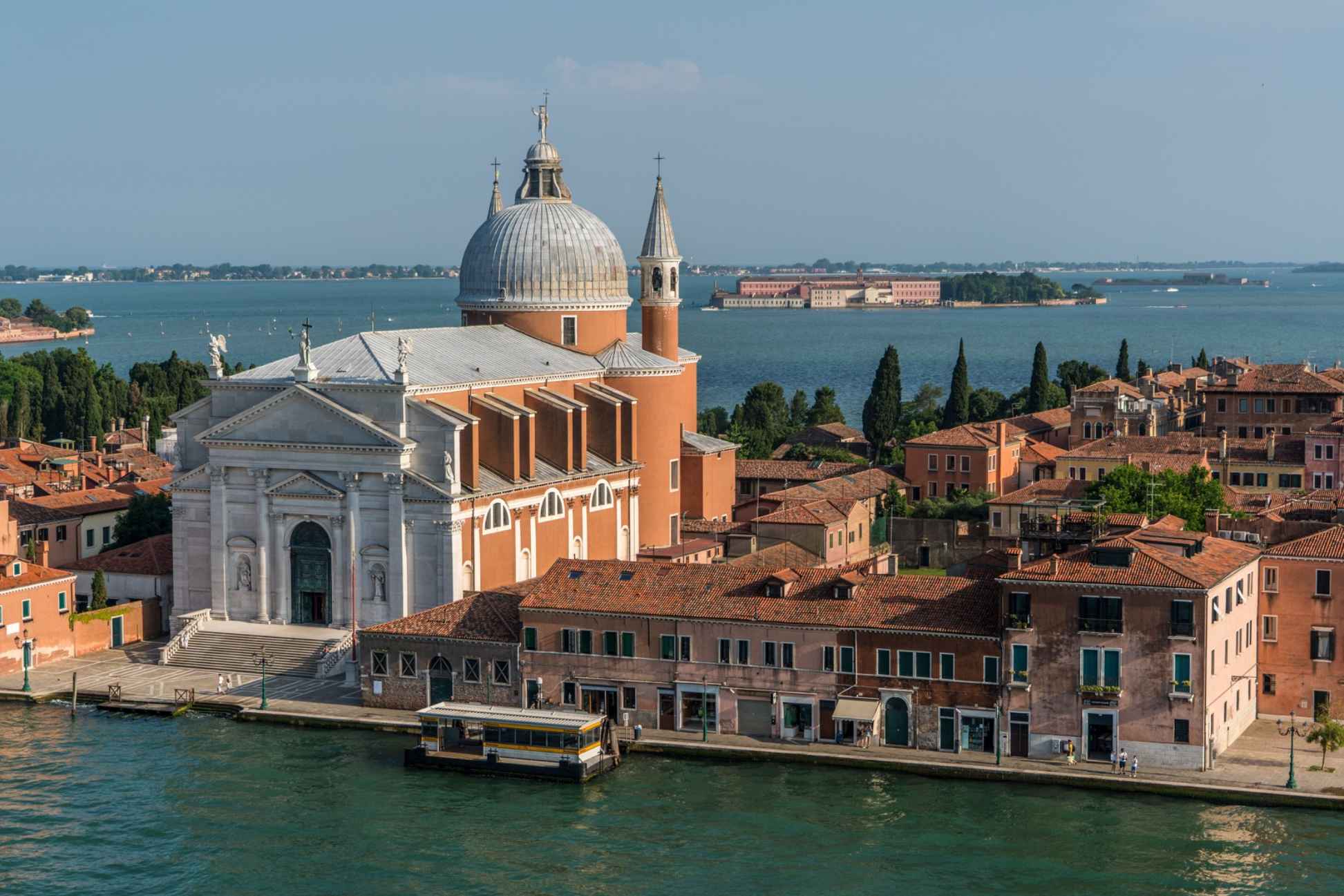 Ex Scalera on Giudecca, SEA halted: when remediation can overturn a hotel investment