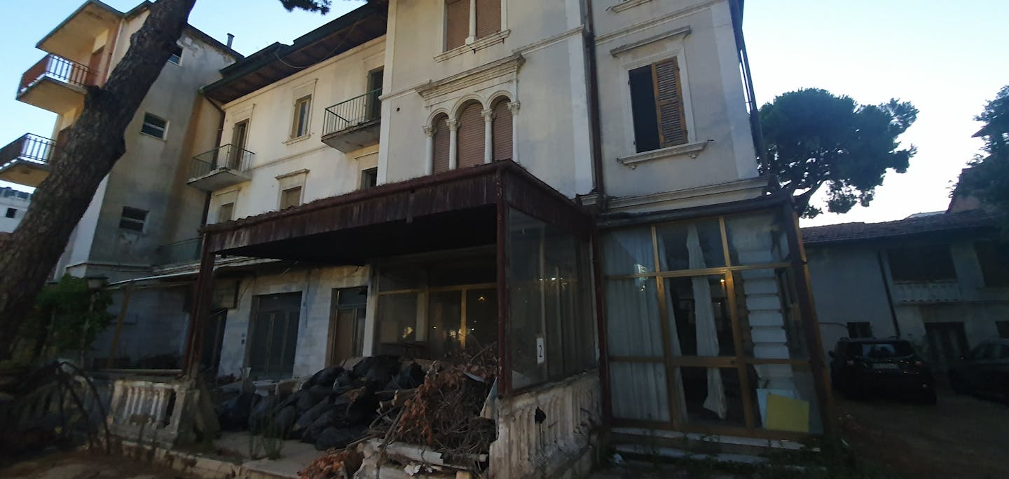 Ex Hotel Amarcord Riccione: il Liberty abbandonato che può diventare un boutique hotel di valore