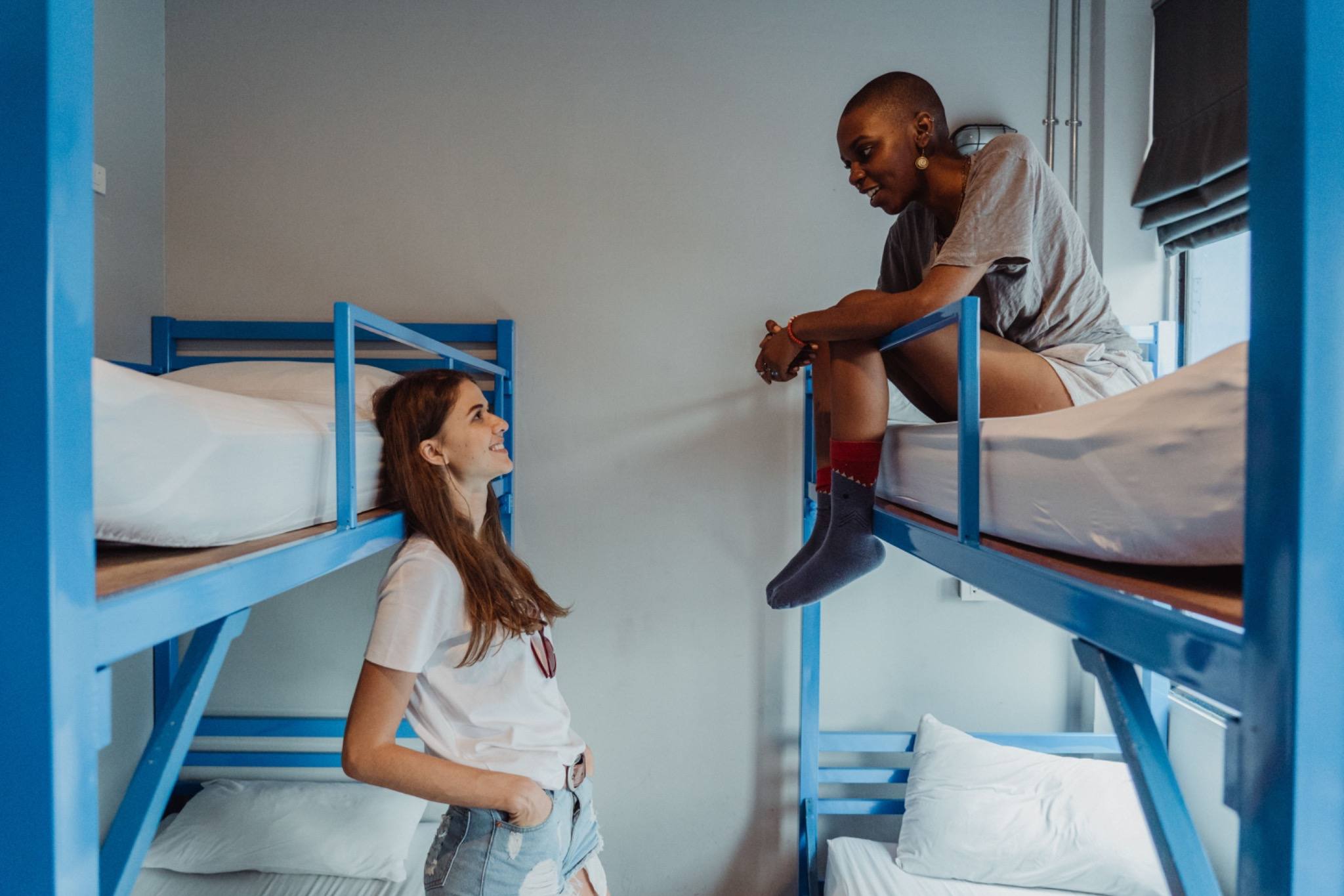 Hostels in Italy: Yields of up to 8% and growing institutional capital. Download the 2026 report