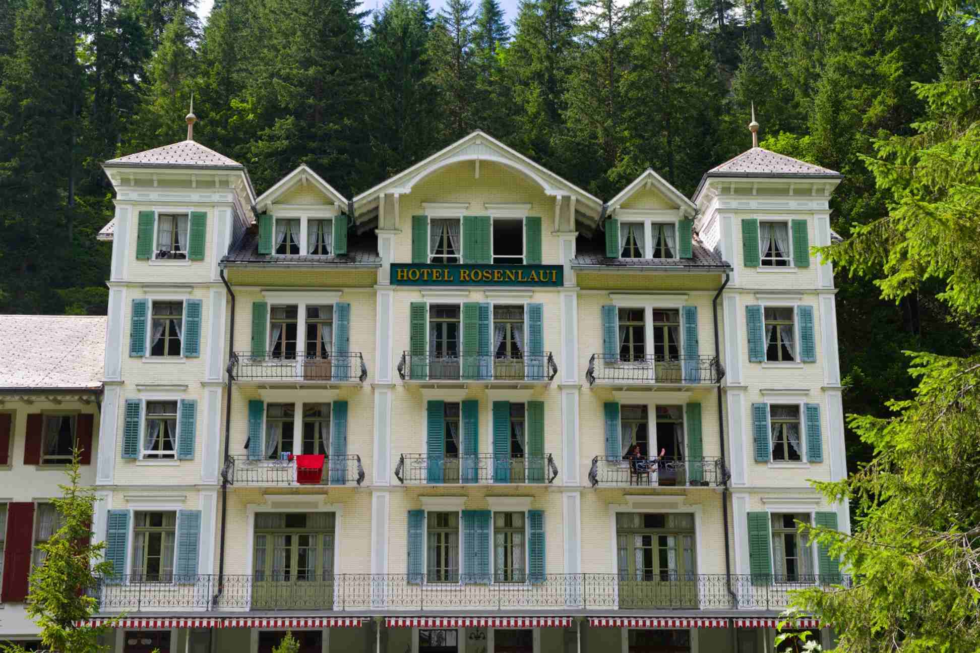 Why many hotels fail to sell even when they have value: what Switzerland can teach Italy