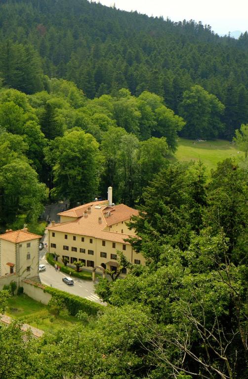 Hotel La Foresta di Vallombrosa, Bandecchi annuncia la chiusura: il vero problema non è perdere 500.000 euro, ma capire perché
