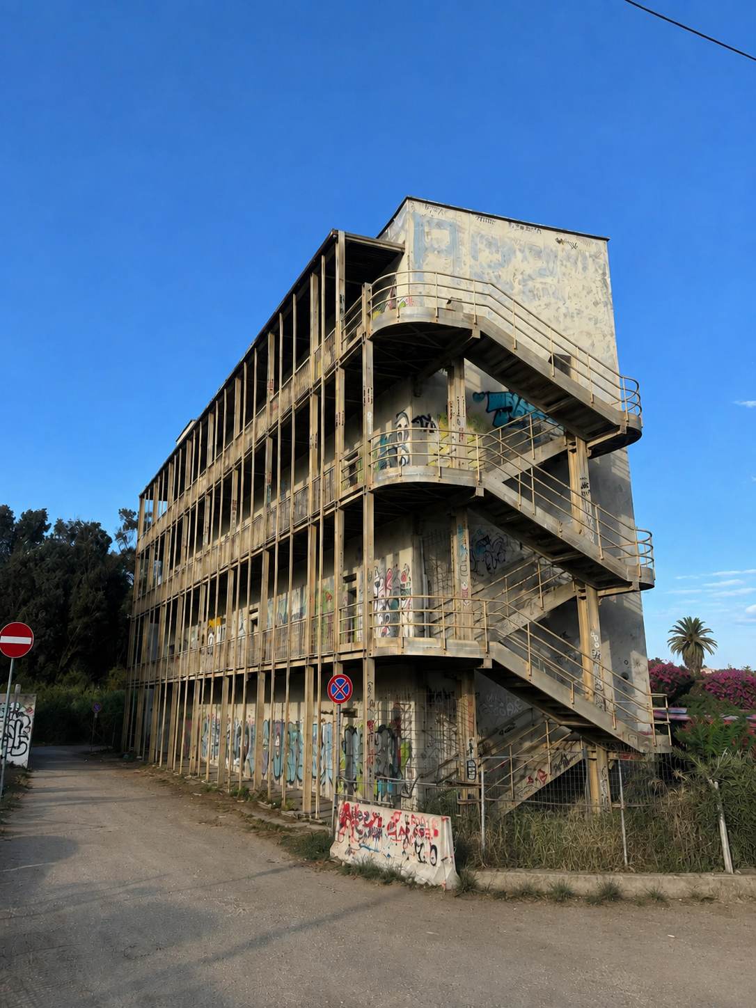 Ex Colonia di Santa Severa: storia, uso e riconversione alberghiera di un asset pubblico sul mare