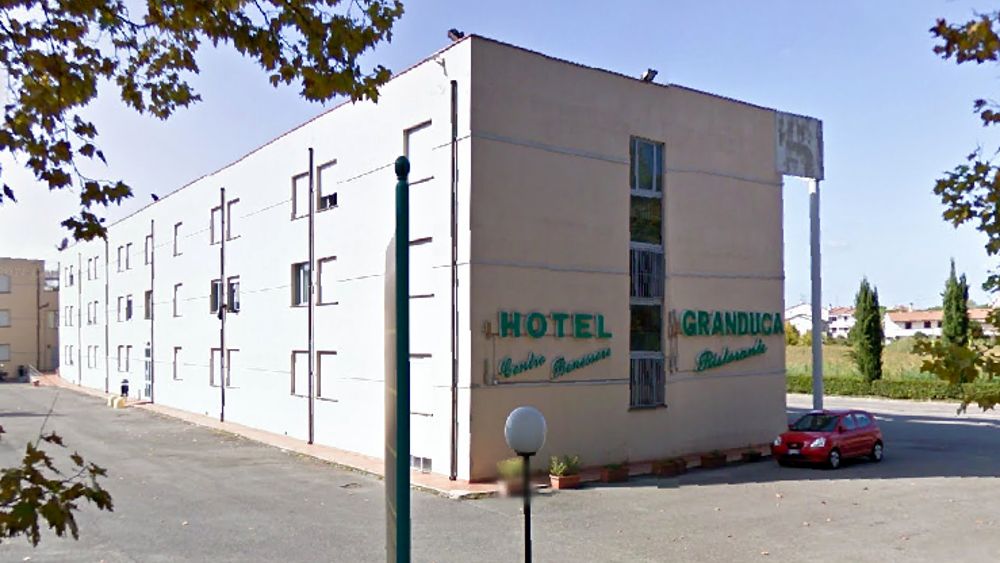Former Hotel Granduca in San Giuliano Terme: 32 Rooms at Auction for €260,000 After Three Failed Sales. But €8,125 per Key May Be an Illusion