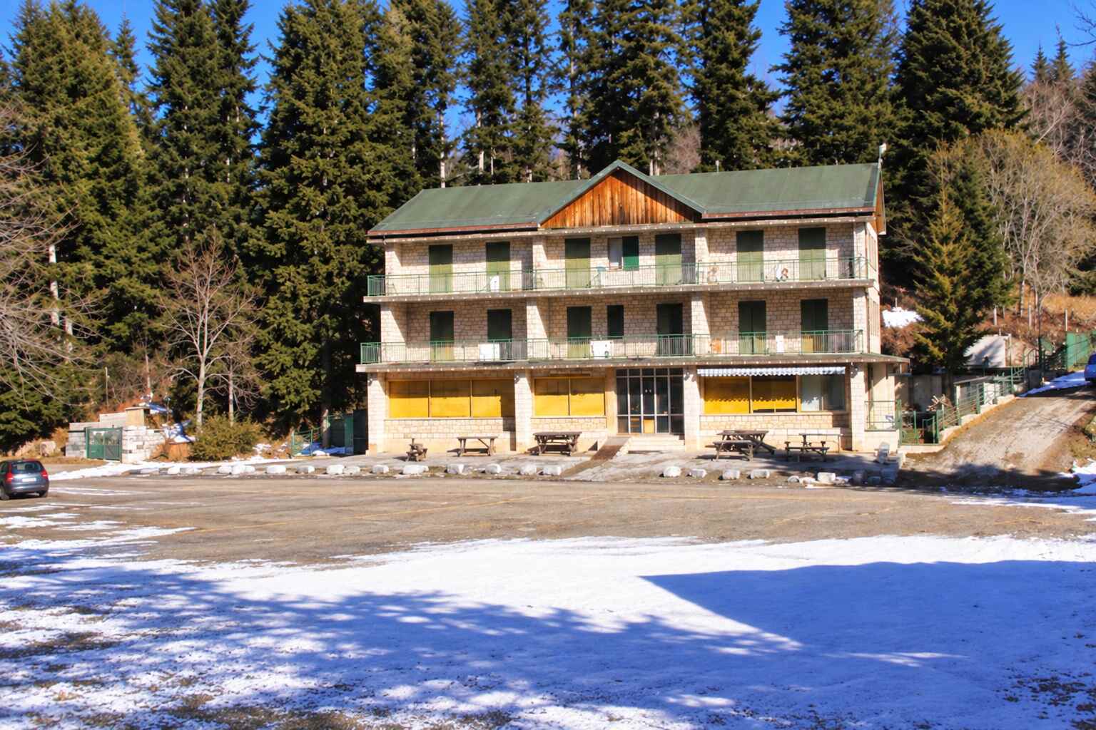 Ceppo: Hotel Closed for Years Provisionally Awarded for €380,000 — The Real Investment Starts After the Auction