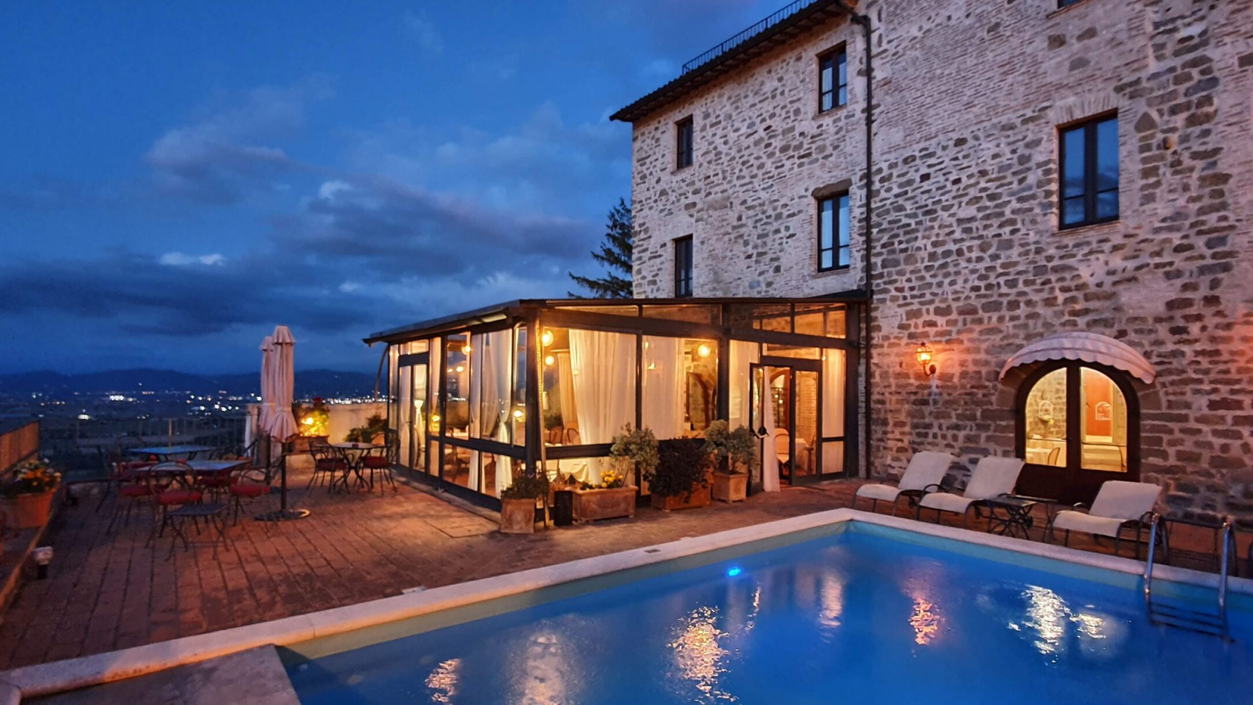 Relais La Corte di Bettona: 39 camere da €669 mila. Ma uno sconto del 68% non basta per dire che è un affare