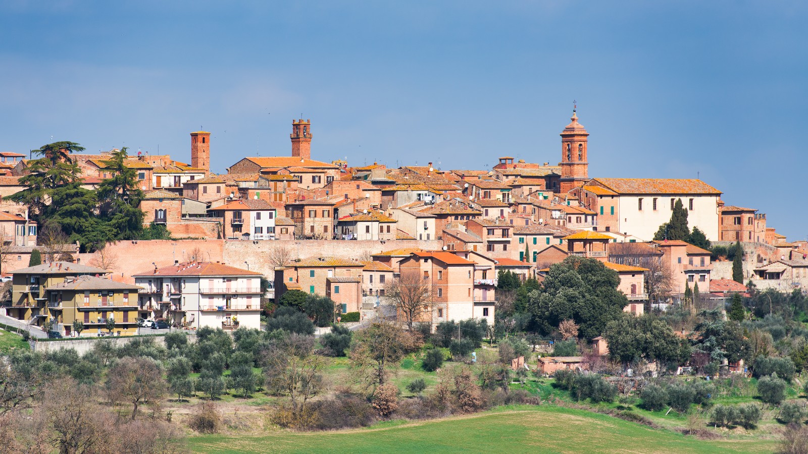 Il Convento di Torrita di Siena: immobile storico e hospitality da 1,096 milioni. Dove si trova il vero valore dell’operazione?